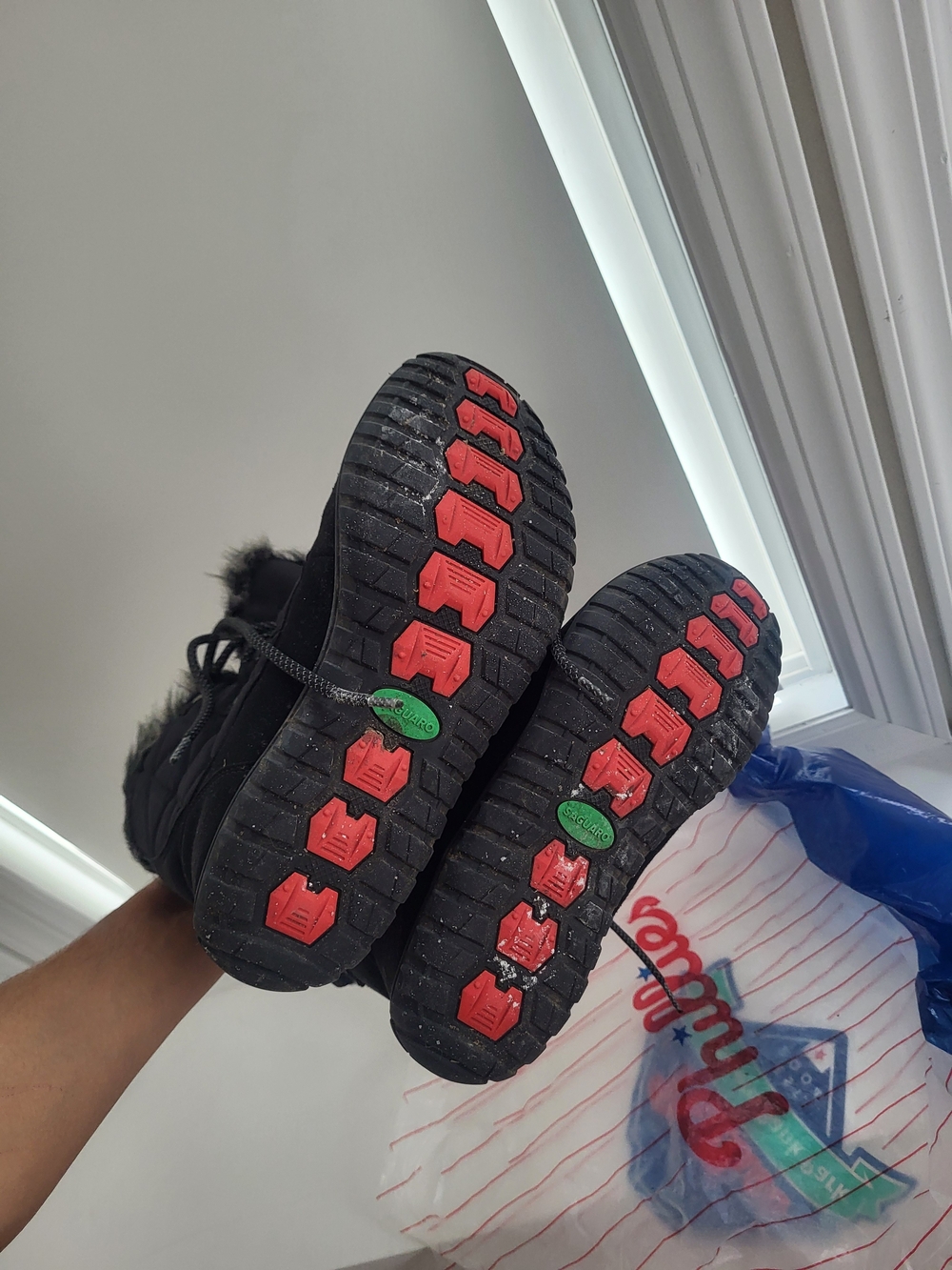 Saguaro Rise 1 Waterproof Barefoot Winter Boots - Picture 3 of 6